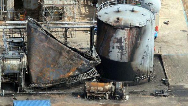 the tank which exploded at the chevron oil refinery killing four workers 661094002